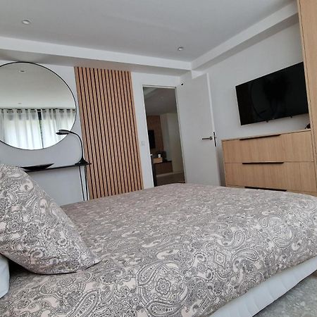 Moderne F3 - 10 Min Aeroport Cdg - Paris - Parc Asterix - Disneyland Paris - Tour Eiffel - Champs Elysee - 15 Min Parc Des Expositions Villepinte - 10 Min Le Bourget - 5 Min Du Golf International De Roissy- Jo 2024 Le Thillay Exterior photo